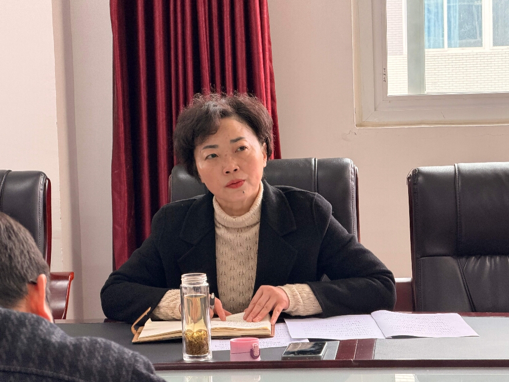 党委委员副校长张敏